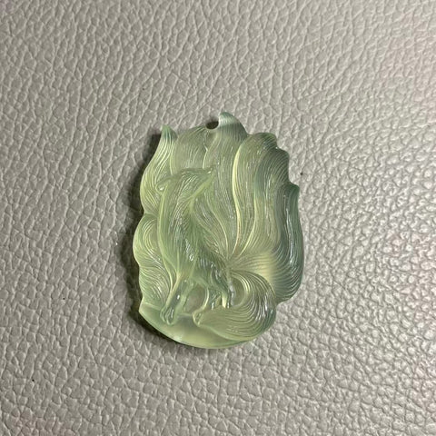 Liontin Rubah Berekor Sembilan Ukuran 47 * 33,5 mm Giok bersih dan halus, dan gayanya sangat indah.