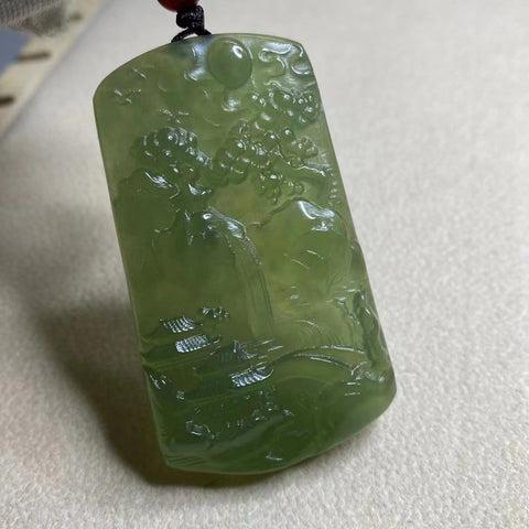 Liontin Gunung Giok Halus Giok ini bersih, halus dan hangat Ukuran 59 * 35mm Sudah termasuk pajak pengiriman.