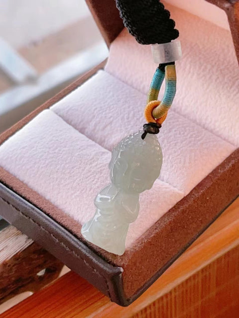 Giok Giok Baby Buddha Pendant Giok Jadeite Alami bersih dan halus serta hangat Ukuran 31 * 13,5 Tebal 9mm Sudah termasuk pajak pengiriman