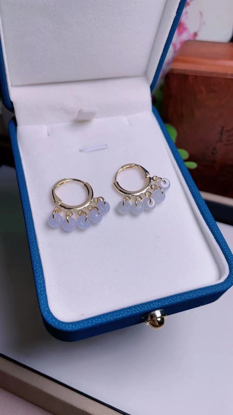 Anting Giok Alami Bahan Batu Giok Tua Bahan halus dan hangat, penuh dengan kepala air Termasuk ongkos kirim dan pajak