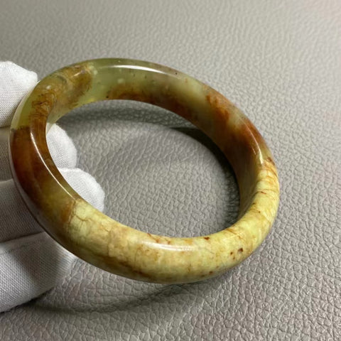 Gelang Giok Batu Giok Bunga Cui Giok Alami Ukuran 61-63mm Lebar Samping 14mm Giok ini alami dan polanya acak Sudah termasuk pajak pengiriman.