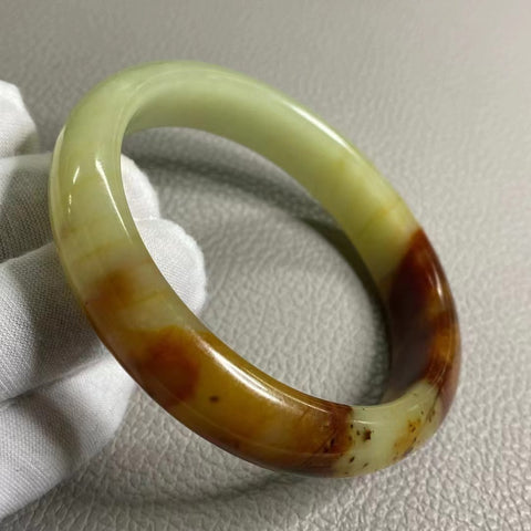 Gelang Giok Batu Giok Bunga Cui Giok Alami Ukuran 63-65mm Lebar Sisi 14.3mm Giok ini alami dan polanya acak Sudah termasuk pajak pengiriman.