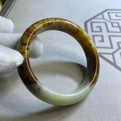 Gelang Giok Batu Giok Bunga Cui Giok Alami Ukuran 58-60mm Lebar Sisi 14.3mm Giok ini terbentuk secara alami dan polanya acak Sudah termasuk ongkos kirim dan pajak.