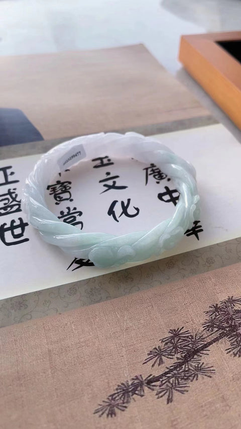 Gelang Bunga Ukiran Jadeite Alami Bahan Pit Tua Bahan Hangat Hangat Bawah Bawah Ukuran Kepala Penuh 58mm Giok adalah semua Pola yang terjadi secara alami Termasuk Pajak Pengiriman