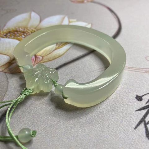 Gelang c-gelang Giok Cui Alami Ukuran 58-60mm Lebar 12.9mm Giok terjadi secara alami Pola acak Termasuk ongkos kirim dan pajak.