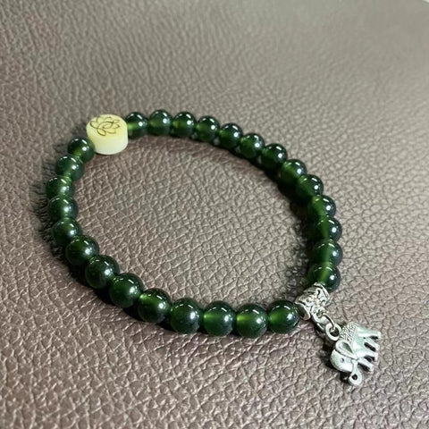 Gelang Hijau Penuh Giok Cui Giok Alami dengan Aksesori Ukuran 7mm Sudah termasuk ongkos kirim dan pajak.