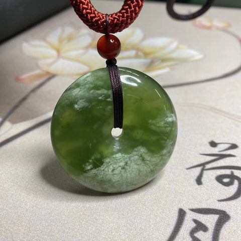 Gesper Perdamaian Giok Cui Giok Alami Ukuran 45 * 12mm Sudah termasuk pajak pengiriman.