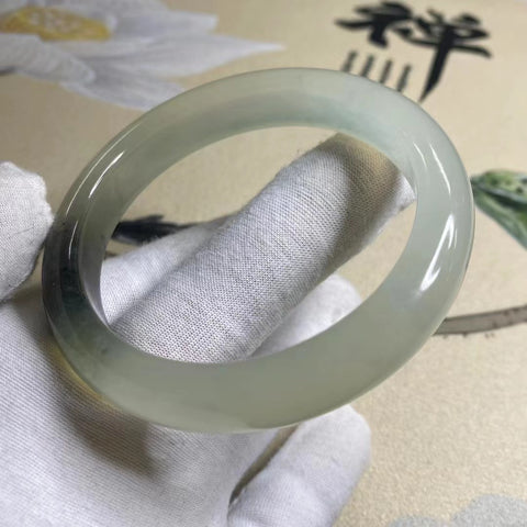 Gelang Tinta Giok Cui Giok Alami Ukuran 58-60mm Lebar Sisi 12.7mm Giok ini terbentuk secara alami dan polanya acak Sudah termasuk pajak pengiriman.