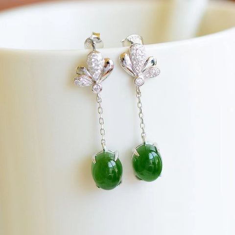 Anting Giok Giok Hetian Alami 925 Perak dengan Zirkonia Ukuran 8 * 10mm Giok itu hangat dan halus Gayanya sangat indah Termasuk pajak pengiriman