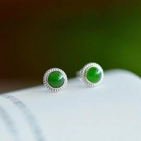 Anting-anting Giok Jasper Giok Hetian Alami 925 Perak Bertatahkan Gaya Pengerjaan Giok Halus Sederhana dan Murah Hati Ukuran 5 * 5mm Termasuk Pajak Pengiriman