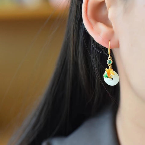 Anting Enamel Giok Hotan Giok Ginkgo Biloba Alami dengan Gaya 925 Perak Ukuran 13 * 13mm Sudah termasuk pajak pengiriman