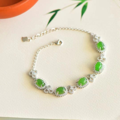 Set Kalung + Anting + Cincin + Gelang Natural Hetian Jade Jasper Deluxe Set Kalung + Anting + Gelang Gaya-gayanya sangat indah dan cantik untuk dikenakan, dan jumlahnya terbatas.