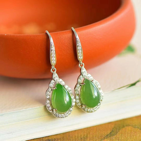 Set Kalung + Anting + Cincin + Gelang Natural Hetian Jade Jasper Deluxe Set Kalung + Anting + Gelang Gaya-gayanya sangat indah dan cantik untuk dikenakan, dan jumlahnya terbatas.