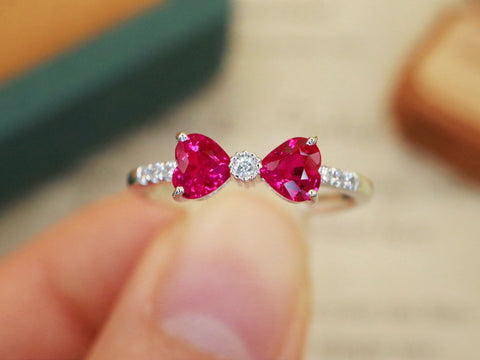 Burma Pigeon Blood Red Ruby Cincin Berat batu: 0.80ct Berat total: 1.98g Berlian: 0.075ct/7pcs Bezel: 14 Ukuran 18K Emas Putih Berlian Asli Emas Asli 💎Termasuk pajak pengiriman.
