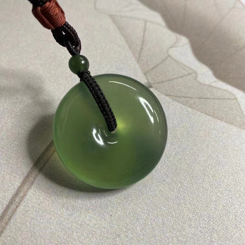 Gesper Perdamaian Hijau Cui Jade Hijau Alami Ukuran Tebal Hijau Penuh 34.7 * 11.5mm Sudah termasuk pajak pengiriman.