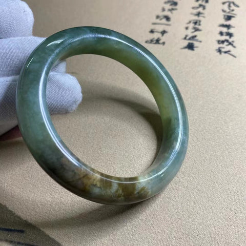 Gelang Giok Batu Giok Bunga Cui Giok Alami Ukuran 58-60mm Lebar Sisi 13.7mm Giok ini terbentuk secara alami dan polanya acak Sudah termasuk ongkos kirim dan pajak.