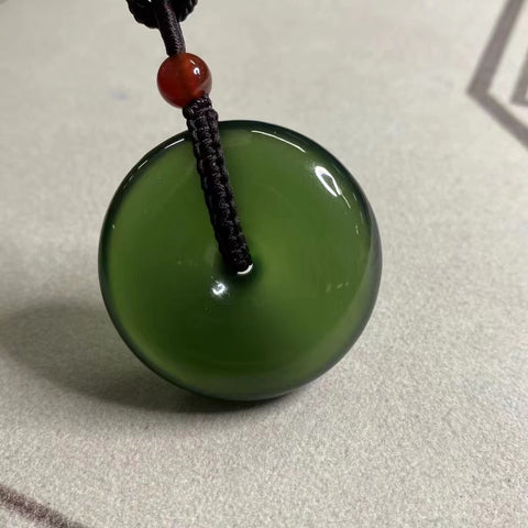 Liontin Perdamaian Hijau Giok Cui Giok Alami Ukuran 35,3 * 12,6 mm Giok bersih dan baik-baik saja Termasuk pajak pengiriman.