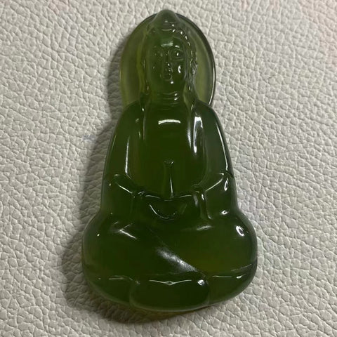 Giok Giok Cui Jade Hijau Guanyin Liontin Giok baik-baik saja dan hangat Ukuran 78 * 42mm Sudah termasuk pajak pengiriman.