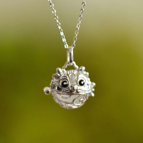 925 Sterling silver bertatahkan manik-manik giok putih Hotan Jade 10m Fortune Dragon Silver Pendant👉Giant dengan gaya baru dan unik yang hangat dan halus untuk dipakai eye-catching dan cerah Sudah termasuk ongkos kirim dan pajak