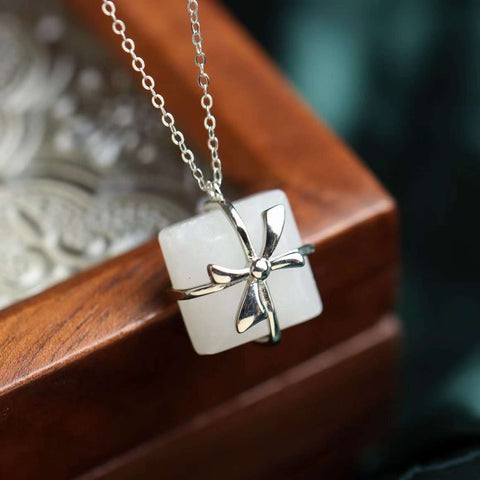 Kalung Giok Hetian Alami】🌸Kalung Kotak Hadiah, Bahan Qinghai Alami Diukir Tangan Putih Murni Tanpa Cacat 925 Tatahan Perak Mewah Termasuk Pajak Pengiriman Kustomisasi Kustomisasi Kelas Atas