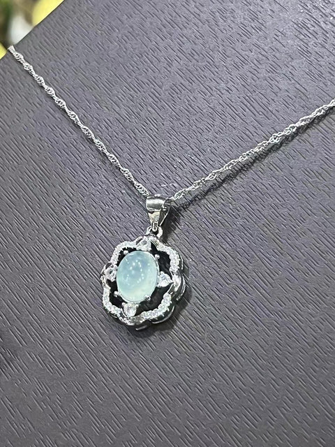Kalung Kalung Batu Giok Cui Jade Celestite Beku Biru yang terbuat dari perak 925 Ukuran 9.2 mm Sudah termasuk ongkos kirim dan pajak.