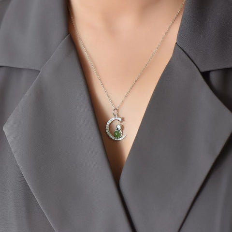 925 Perak dengan Liontin Ular Zodiak Hotan Jasper👉Liontin Giok dengan gaya baru dan unik yang hangat dan lembut, menarik perhatian dan cerah✨💫 Sudah termasuk ongkos kirim dan pajak!