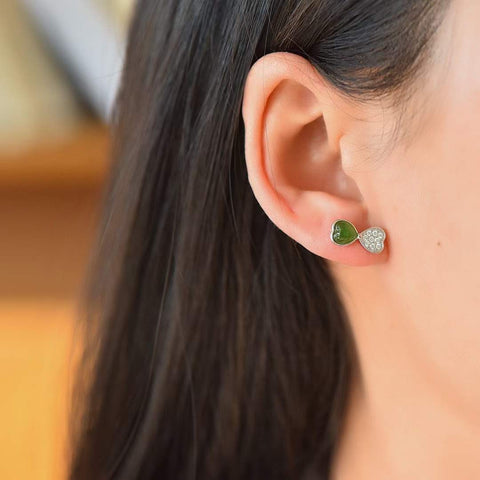 s925 Perak dengan Anting Perak Polos Bentuk Hati Hotan Jade Jasper, Giok halus, pengerjaan yang indah, sederhana dan murah hati. Sudah termasuk pajak pengiriman