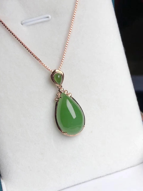 Kalung Kalung Jasper Jasper Apel Hijau Tetes Emas 18 karat dengan berlian Giok halus dan hangat Gaya modis dan serbaguna Ukuran 17,8 * 11mm Ukuran 17.8 * 11mm Termasuk pajak pengiriman