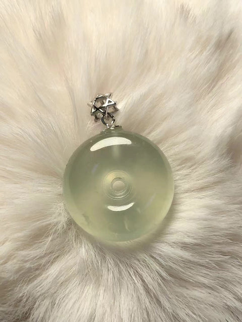 Kalung Jepitan Perdamaian Giok Alami yang terbuat dari perak 925 Ukuran 22,2 * 9,3 mm Sudah termasuk pajak pengiriman.