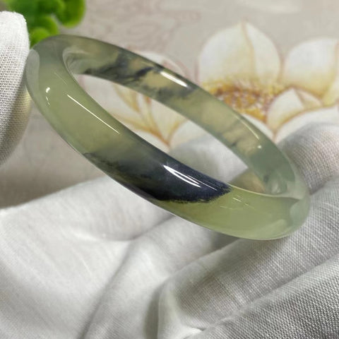 Gelang Lukisan Pemandangan Alam Cui Giok Alami Ukuran 57-59mm Ukuran 58.2mm Lebar Sisi 10mm Giok terjadi secara alami Pola acak termasuk pajak pengiriman