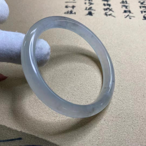Gaya Gelang Es Giok Giok Abu-abu Alami Ukuran 59-61mm Lebar 9.5mm Giok terjadi secara alami Pola acak Termasuk pajak pengiriman.