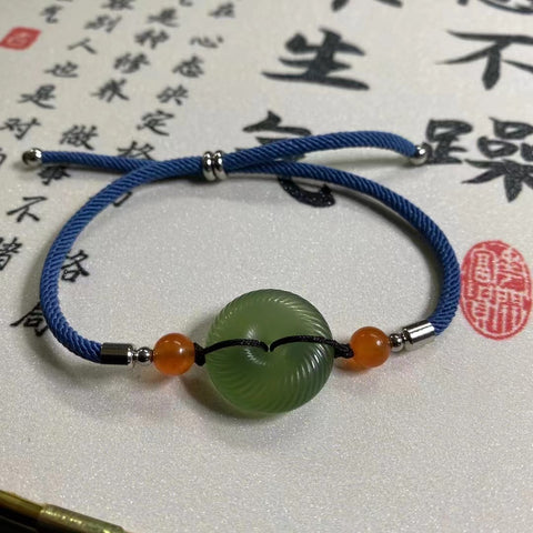 Gelang Giok Alami yang dapat disesuaikan dengan aksesoris yang serasi dengan warna yang indah Ukuran 19mm Termasuk ongkos kirim dan pajak.