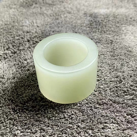 Giok Pemicu Giok Hetian halus bersih dan halus & struktur halus Ukuran 22mm Tinggi 22mm Sudah termasuk pajak pengiriman.