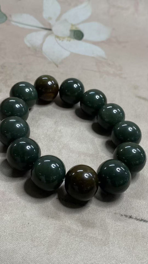 Gelang tangan dari batu giok yang indah, dengan tekstur yang halus dan lembut, warna alami kulit aslinya, ukuran: 18mm, termasuk biaya pengiriman dan pajak.