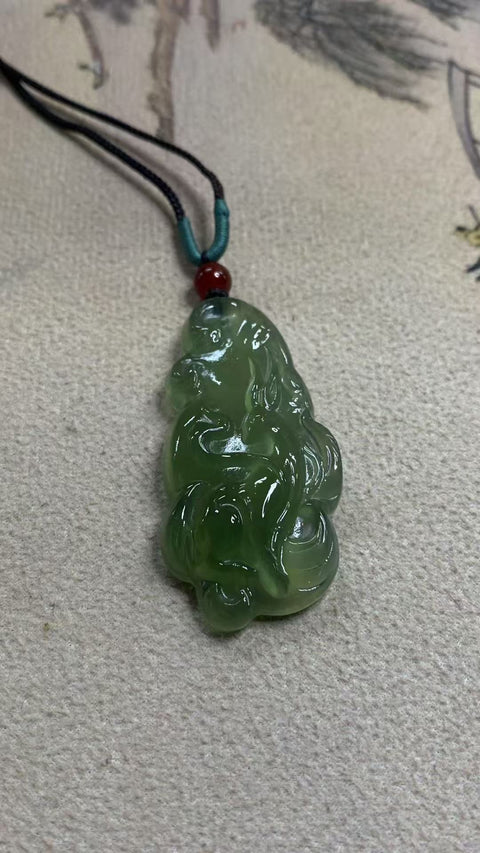 Sembilan Ekor Rubah Ajaib: Kalung hiasan dari giok hijau yang indah, ukuran: 50 × 26 mm, termasuk biaya pengiriman dan pajak.