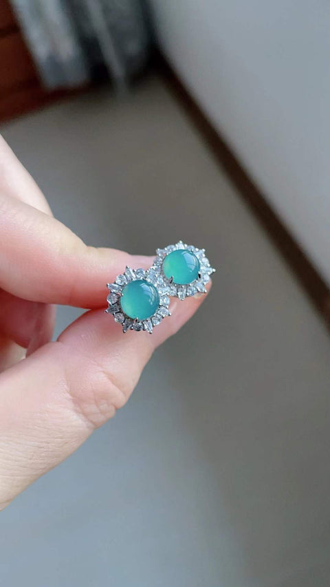 Anting air biru giok alami, bahan lubang tua, kepala air penuh, lem penuh, tatahan perak 925, ukuran batu lepas 0,7, termasuk pajak pengiriman