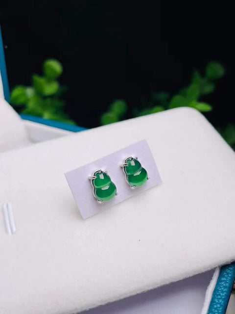 Anting giok alami, bahan lubang tua, dasar halus dan hangat, warna yang indah, tatahan perak 925, efek pemakaian yang indah, spesifikasi 6✖️8, termasuk pajak pengiriman