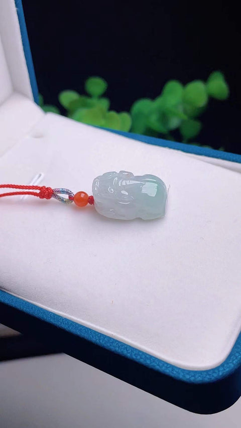 Jadeite alami Pixiu, menarik kekayaan dan harta, menangkal kejahatan dan memastikan keamanan, bahan lubang tua, dasar halus dan hangat, penuh kepala air, spesifikasi 2.0✖️1.3 termasuk pajak pengiriman