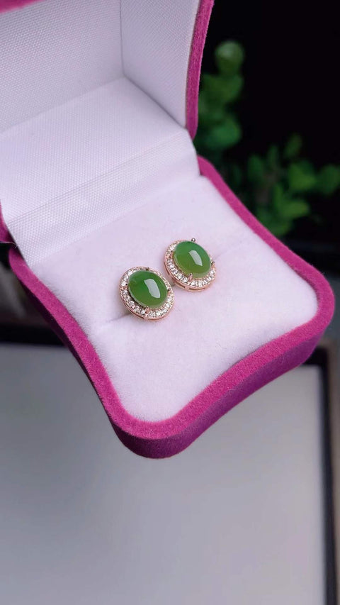 Anting jasper alami, bahan pit tua, dasar halus dan hangat, warna hijau zamrud, efek pemakaian yang indah, spesifikasi 10✖️8 termasuk pajak pengiriman