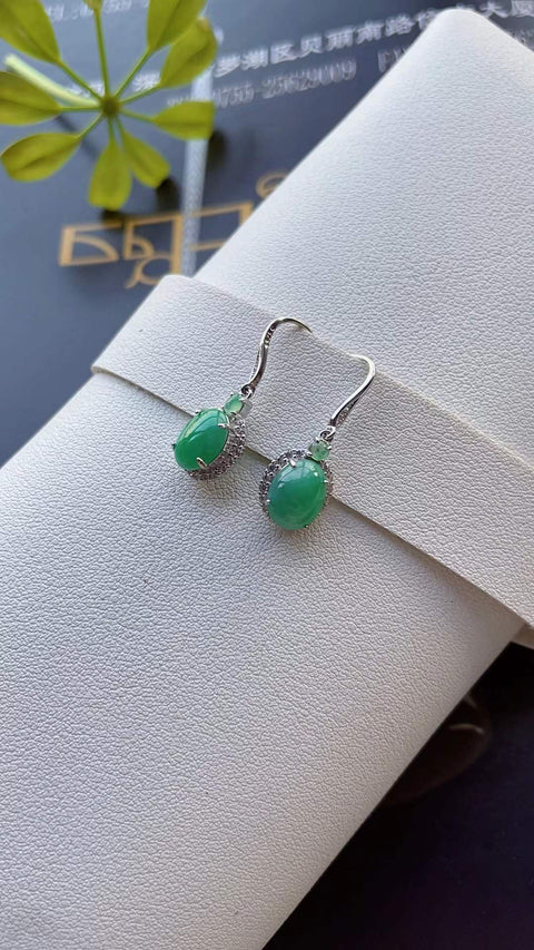 Anting giok alami, bahan lubang tua, kepala penuh air, hijau buah manis, tatahan perak 925, 0,9✖️0,7 termasuk pajak pengiriman