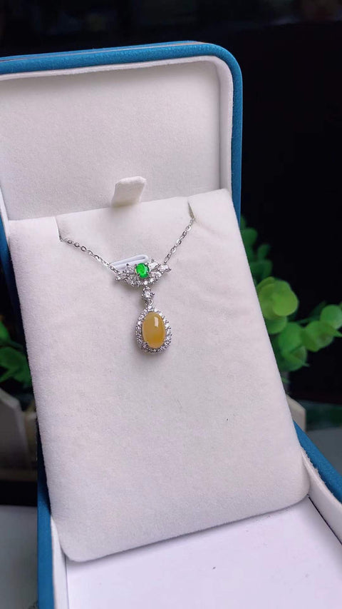 Kalung klavikula giok alami, bahan pit tua, dasar halus dan hangat, minyak ayam kuning yang indah, tatahan perak 925, batu lepas 9✖️6 termasuk pajak pengiriman