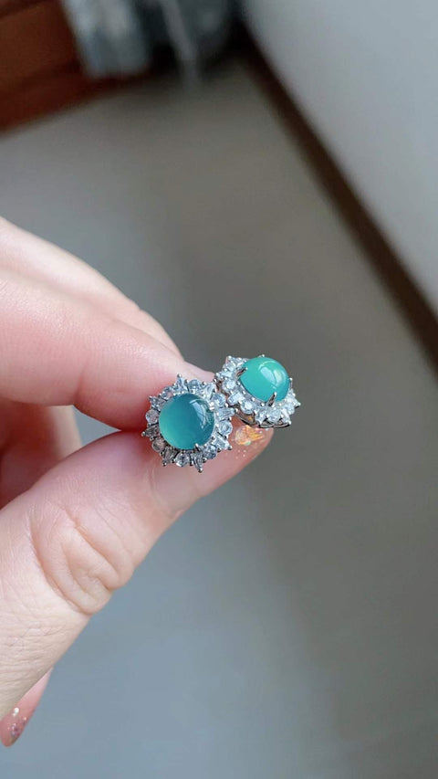 Anting air biru giok alami, bahan lubang tua, kepala air penuh, lem penuh, tatahan perak 925, ukuran batu lepas 0,7, termasuk pajak pengiriman