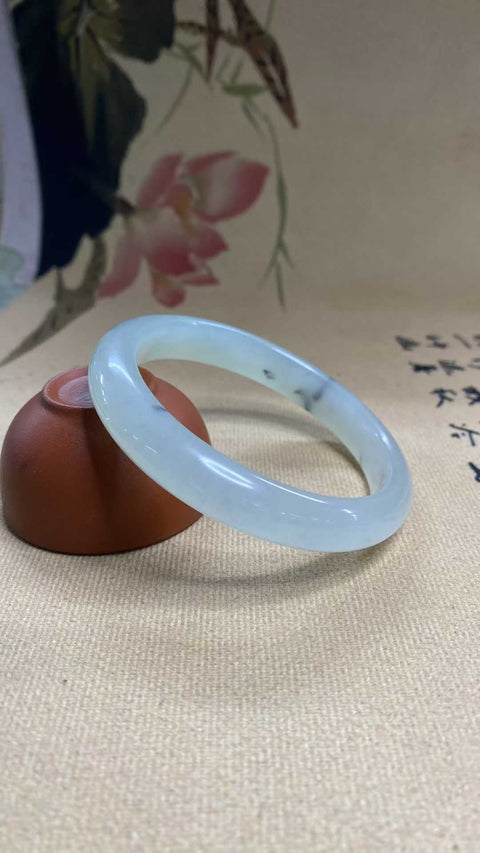 Gelang giok Xiuyan yang indah - Yuanshan Dai, diameter dalam: 60,9mm, lebar samping: 11,5mm, batu alam dihasilkan secara alami, polanya acak, termasuk pajak pengiriman
