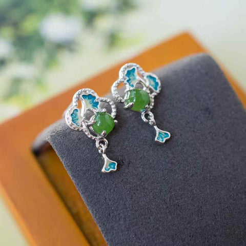 12486#s925 perak bertatahkan giok Hetian jasper tiga kehidupan anting enamel keberuntungan Spesifikasi Batu lepas: 4*4 Termasuk ongkos kirim dan pajak