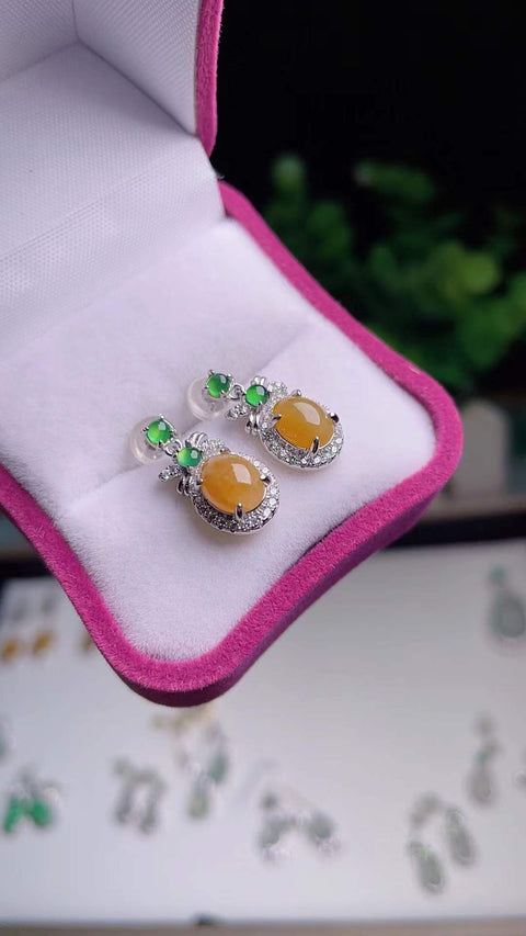 Anting giok alami, bahan lubang tua, dasar halus dan hangat, minyak ayam kuning yang indah, indah dan modis, tatahan perak 925, spesifikasi 5✖️7, termasuk pajak pengiriman