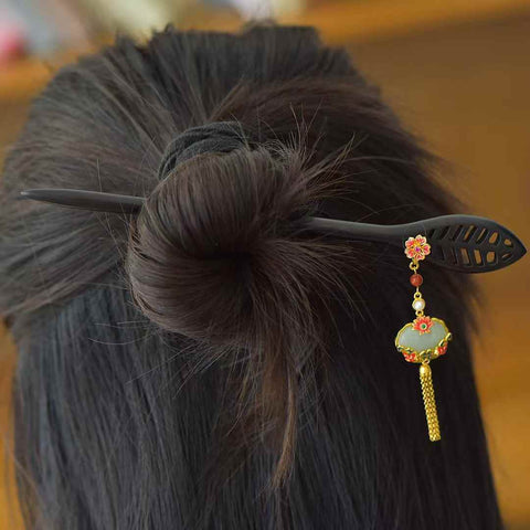7897-2#925 perak bertatahkan giok Hetian (13*18) dengan urat enamel Pisces, perak murni, jepit rambut eboni yang elegan👉Gaya baru dan unik, giok hangat dan halus, menarik perhatian dan menarik perhatian saat dikenakan✨Pengiriman dan pajak termasuk