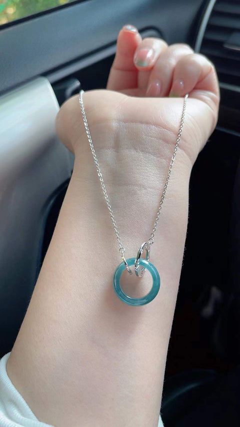Kalung klavikula giok alami, bahan lubang tua, kecil dan indah, cantik secara langsung, tatahan perak 925, ukuran 1,7, termasuk ongkos kirim dan pajak