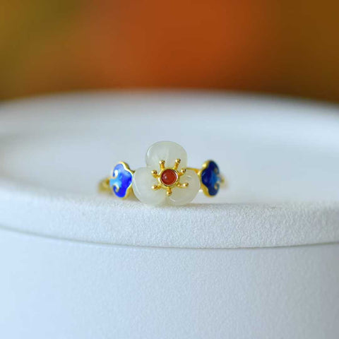 🌸🌸🌸9118-2#925 cincin perak bertatahkan bunga Hetian lima kelopak. Gioknya hangat dan halus, dengan gaya yang unik dan baru. Spesifikasi: 10*10, termasuk ongkos kirim dan pajak.