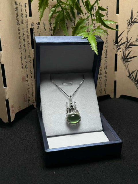 Xiuyu Yingguang 180 bahan lubang tua Liontin Kastil Mahkota 925 perak tatahan indah 🎉🎉 Halus dan lembab, penuh dan transparan, cerah dan sempurna 🌹 Ukuran: Kira-kira: 14×9.5㎜ Termasuk pengiriman dan pajak