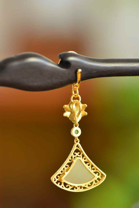 Gaun Giok Hetian Bertahtakan Perak 925 7856-6# dengan Desain Bunga dan Jepit Rambut Ebony 🌸 Desain unik dan baru, kualitas giok yang hangat dan halus, menarik perhatian dan memukau saat dikenakan. Biaya pengiriman dan pajak sudah termasuk.